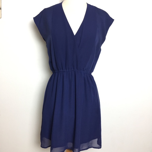 H&M Dresses & Skirts - EUC H&M blue dress